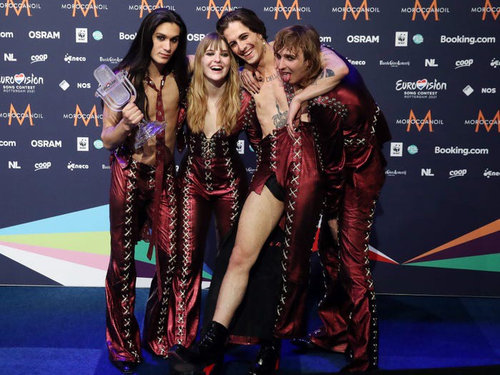2021 - 2021 Eurovision Şarkı Yarışması Maneskin Zitti e buoni