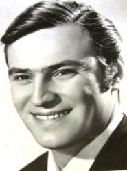 Sanatçı Ediz Hun doğum günü