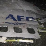 Urallarda yolcu uçağı düştü