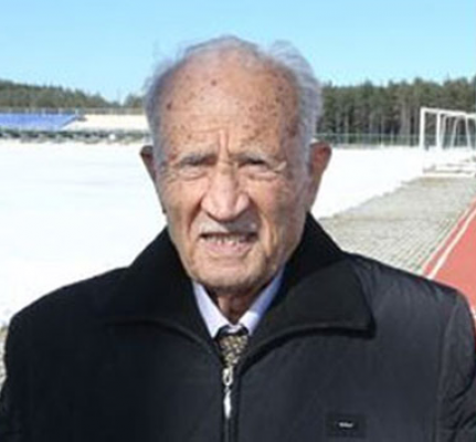 Türk atlet Eşref Aydın öldü