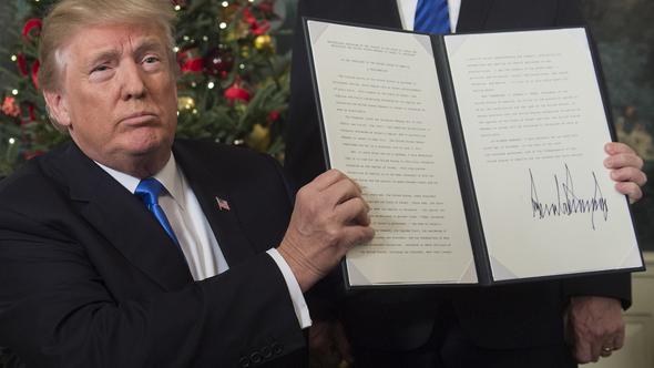 2017 - ABD Kudüsü İsrailin Başkenti Olarak Tanıdı