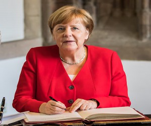 Almanya seçimleri - Angela Merkel siyaseti bıraktı