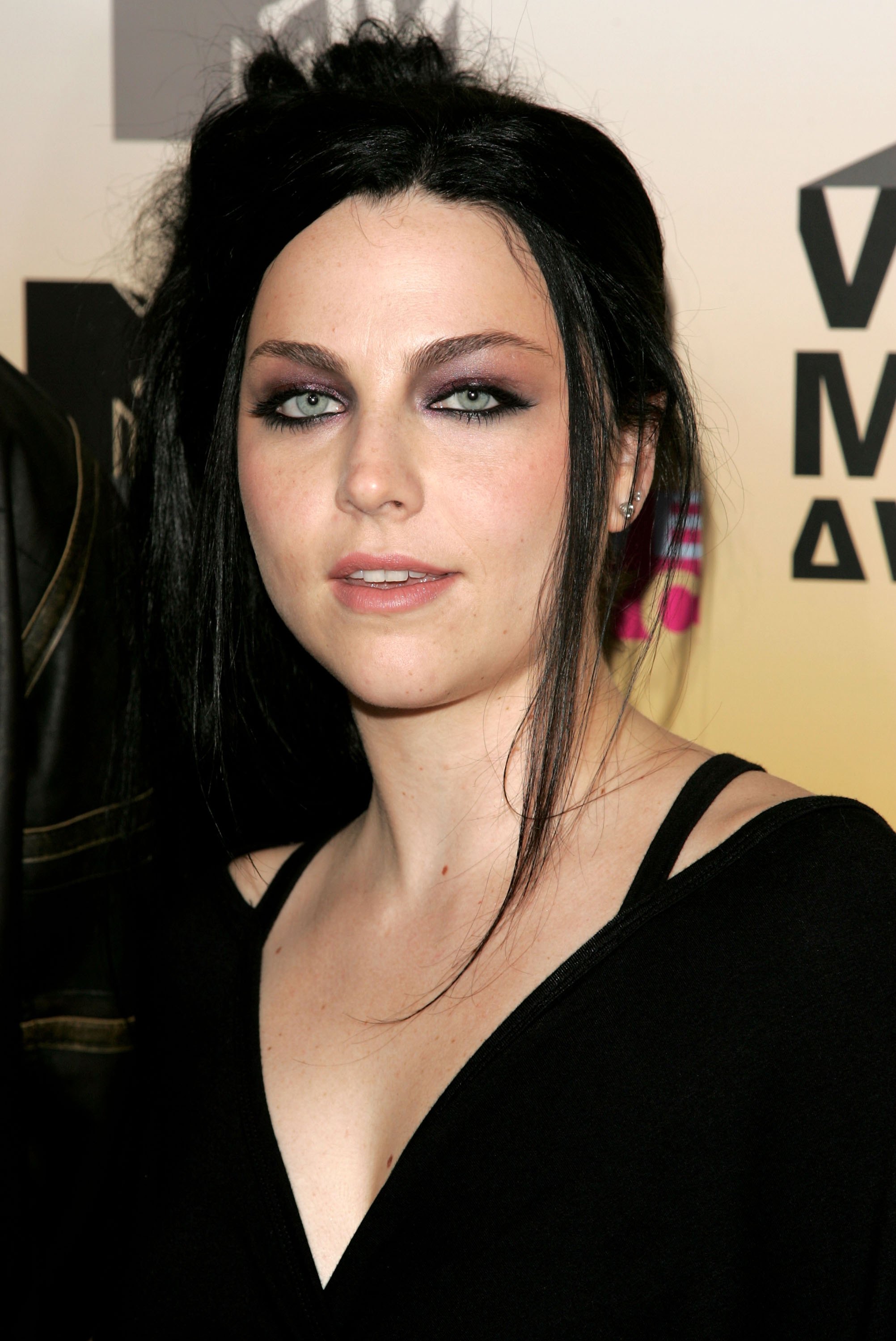 Amy Lee Doğdu
