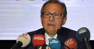 Balıkesir Belediye Başkanı Ahmet Edip Uğur Istifa Etti