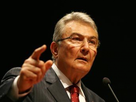 Cumhurbaşkanının mutlaka tarafsız bir isim olması gerekir