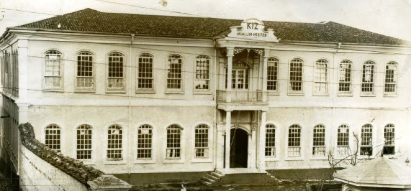 Bursa Amerikan Kız Koleji kapatıldı