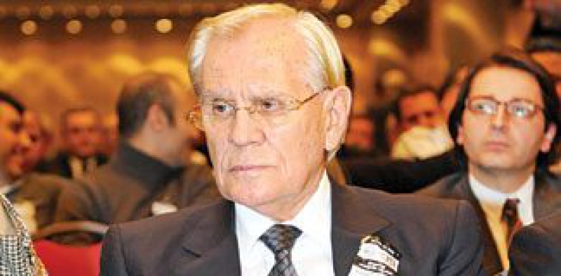 Erdoğan Demirören Hayatını Kaybetti