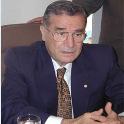 Ertan Gönen trafik kazasında öldü.