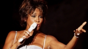 Whitney Houston öldü