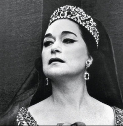 Moskova'da Bolşoy Tiyatrosu'nda sahneye