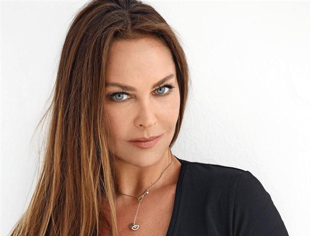 Hülya Avşar Kimdir Doğum Tarihi Yaşı