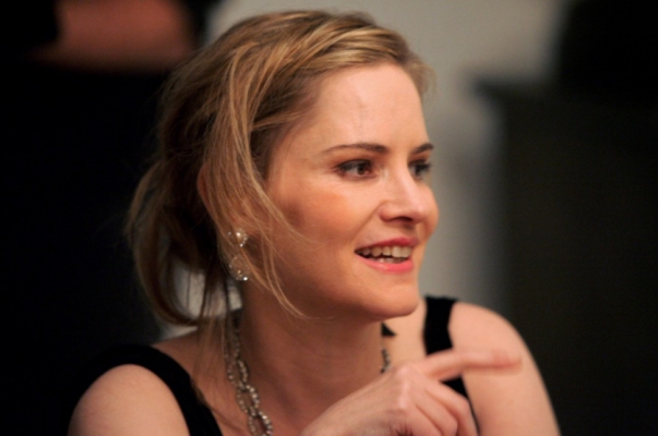 Jennifer Jason Leigh Doğumu