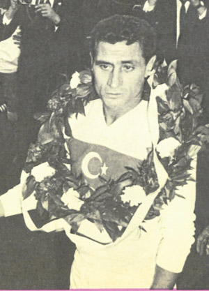 Lefter Küçükandonyadis Doğum Tarihi