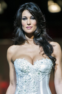 Manuela Arcuri Doğdu