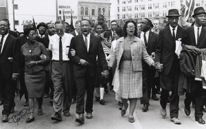 Martin Luther King  sivil haklar için yürüdü