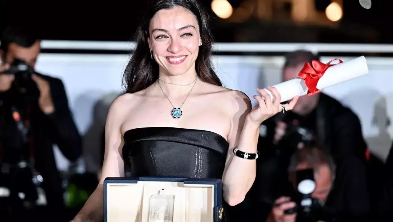2023 - Merve Dizdar Cannes Film Festivali en iyi kadın oyuncu ödülü