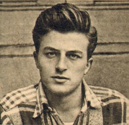 Müşfik Kenter Kimdir Doğum Tarihi