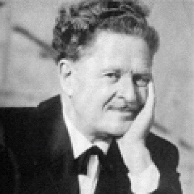 Nazım Hikmet Türk vatandaşı oldu