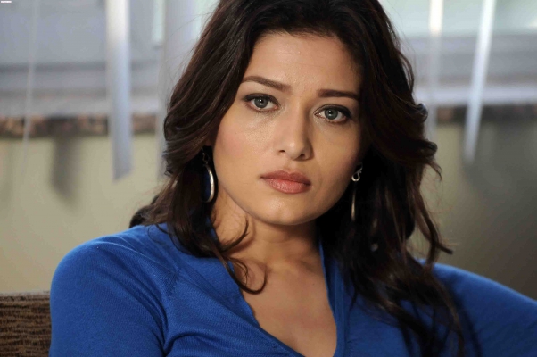 Nurgül Yeşilçay Kimdir Doğum Günü