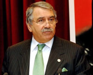 Özdemir Özok öldü