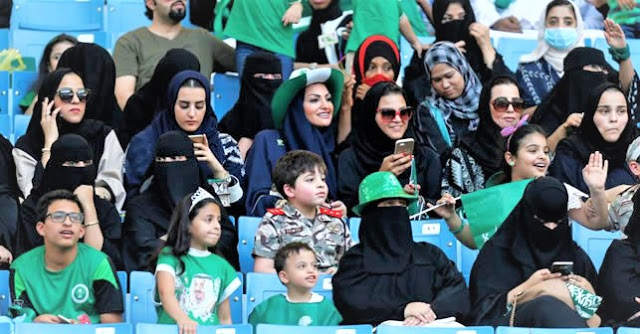 2018 - Suudi Arabistanda Kadınlar Futbol Maçı Izleyebilecek
