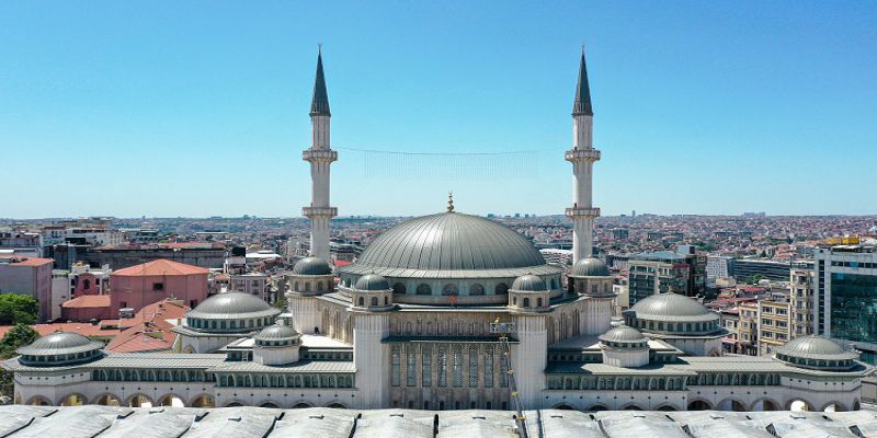 Taksim cami açıldı