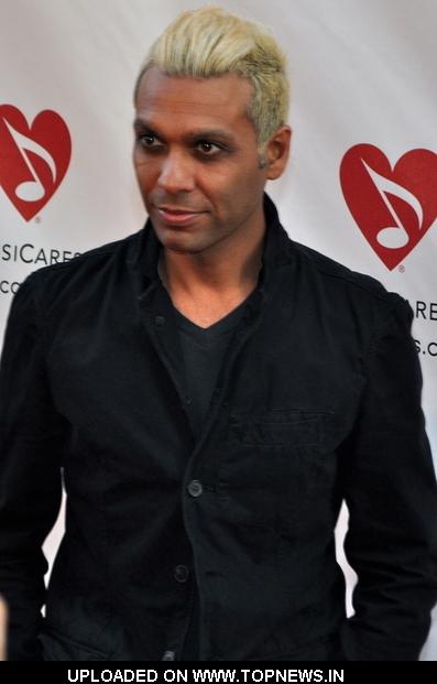 Tony Kanal Müzisyen Doğumu