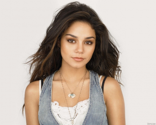 Vanessa Hudgens Doğumu