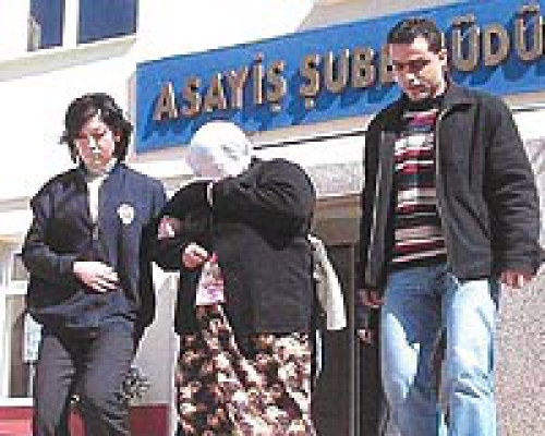 Yılın annesi gözaltında