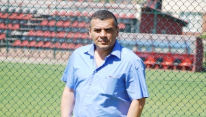 Zafer Tüzün Doğumu